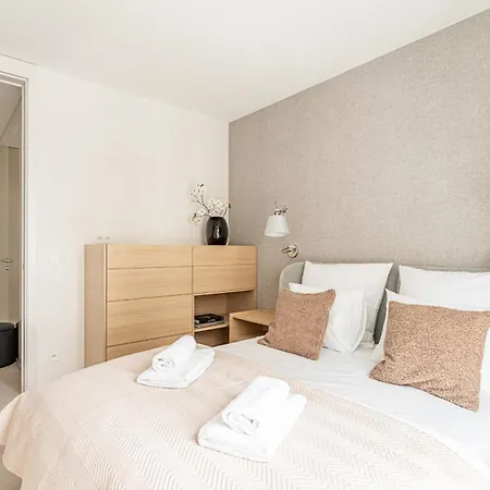 P&o Serviced Towarowa Square Apartment Warschau