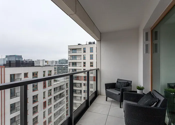 P&o Serviced Towarowa Square