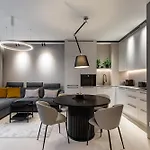 Apartment P&o Serviced Towarowa Square Warschau