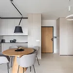P&o Serviced Towarowa Square Apartment