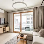 P&o Serviced Towarowa Square Apartment *