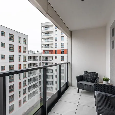 P&o Serviced Towarowa Square Apartment