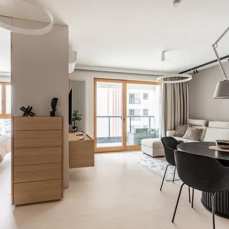 P&o Serviced Towarowa Square Apartment *