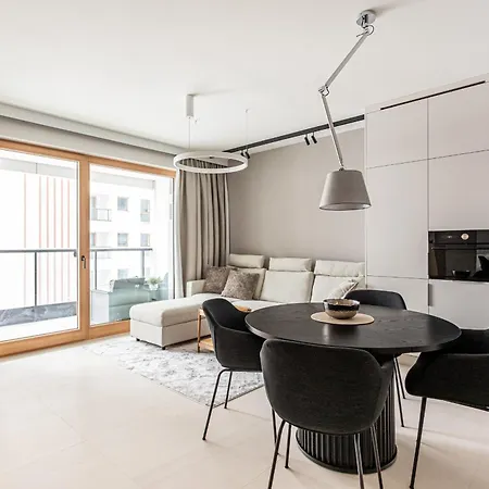 P&o Serviced Towarowa Square Apartment *