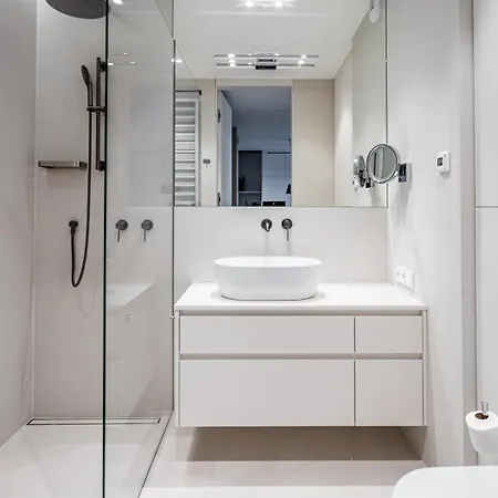 P&o Serviced Towarowa Square Апартаменты *