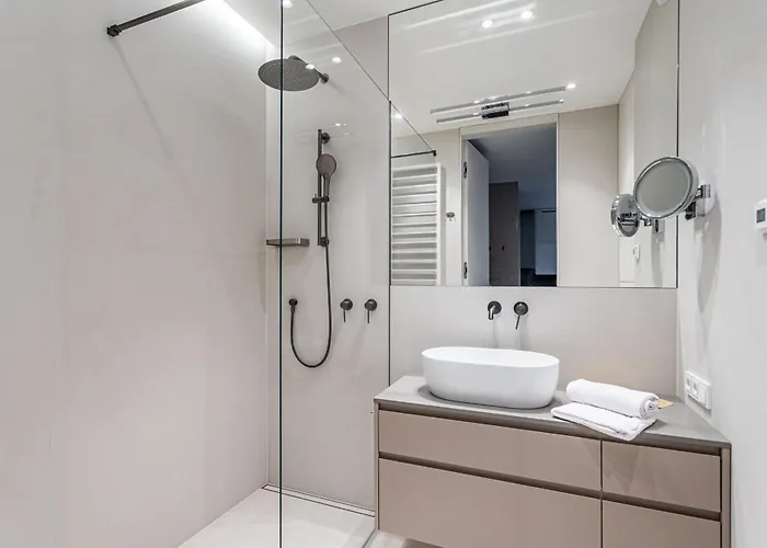 P&o Serviced Towarowa Square Apartman